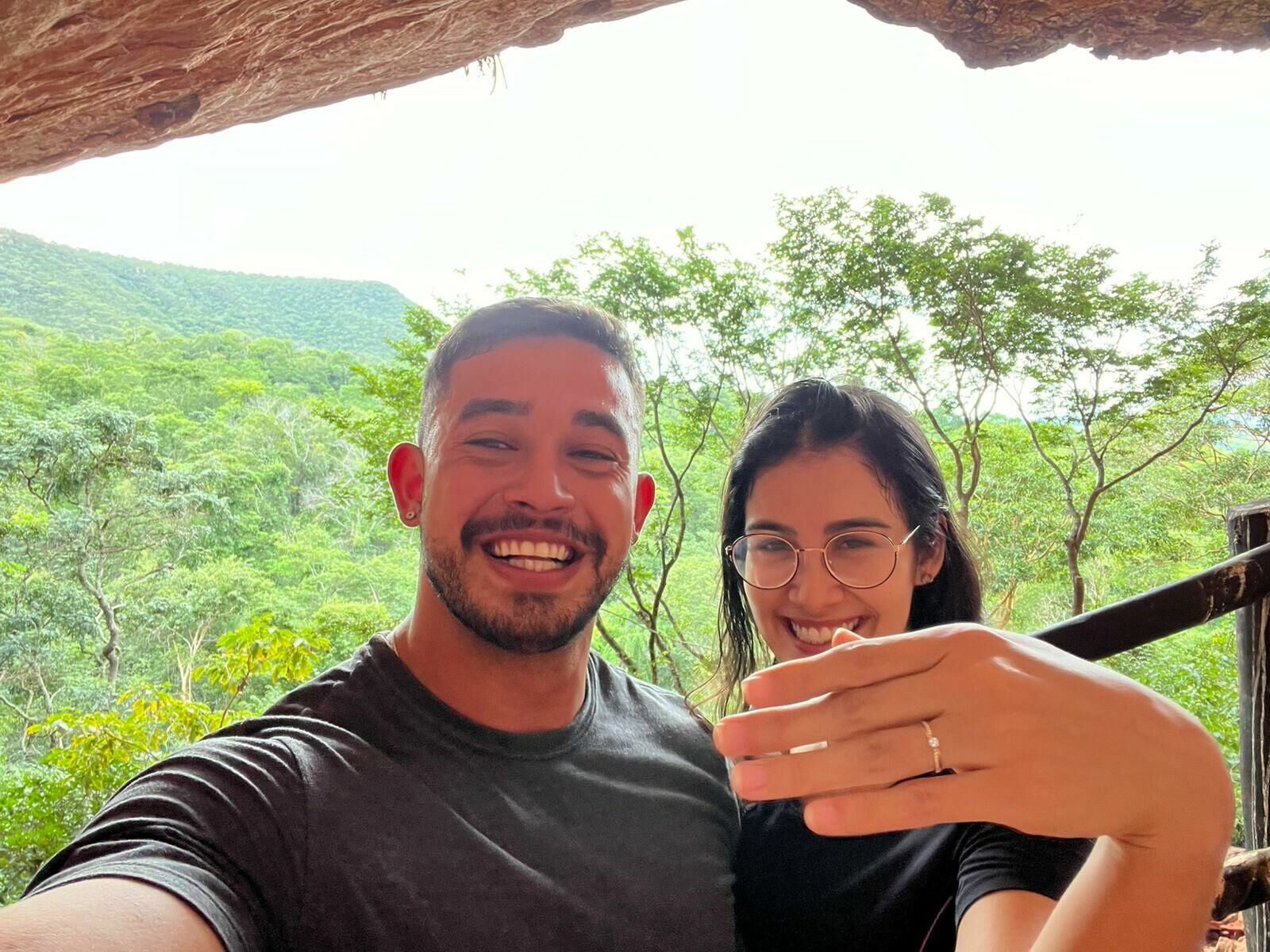 Imagem de compartilhamento para o artigo Pedido de casamento emocionante na Gruta do Pitoco destaca o potencial turístico e romântico de Alcinópolis da MS Todo dia